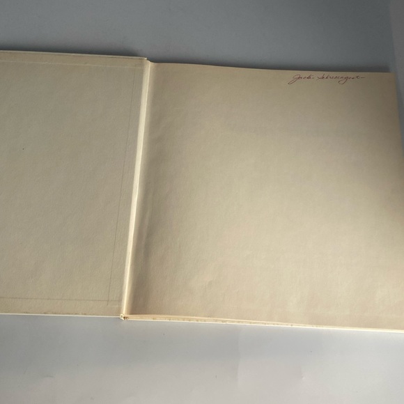 Youth Paints Cars Hardcover Book - Picture 4 of 12